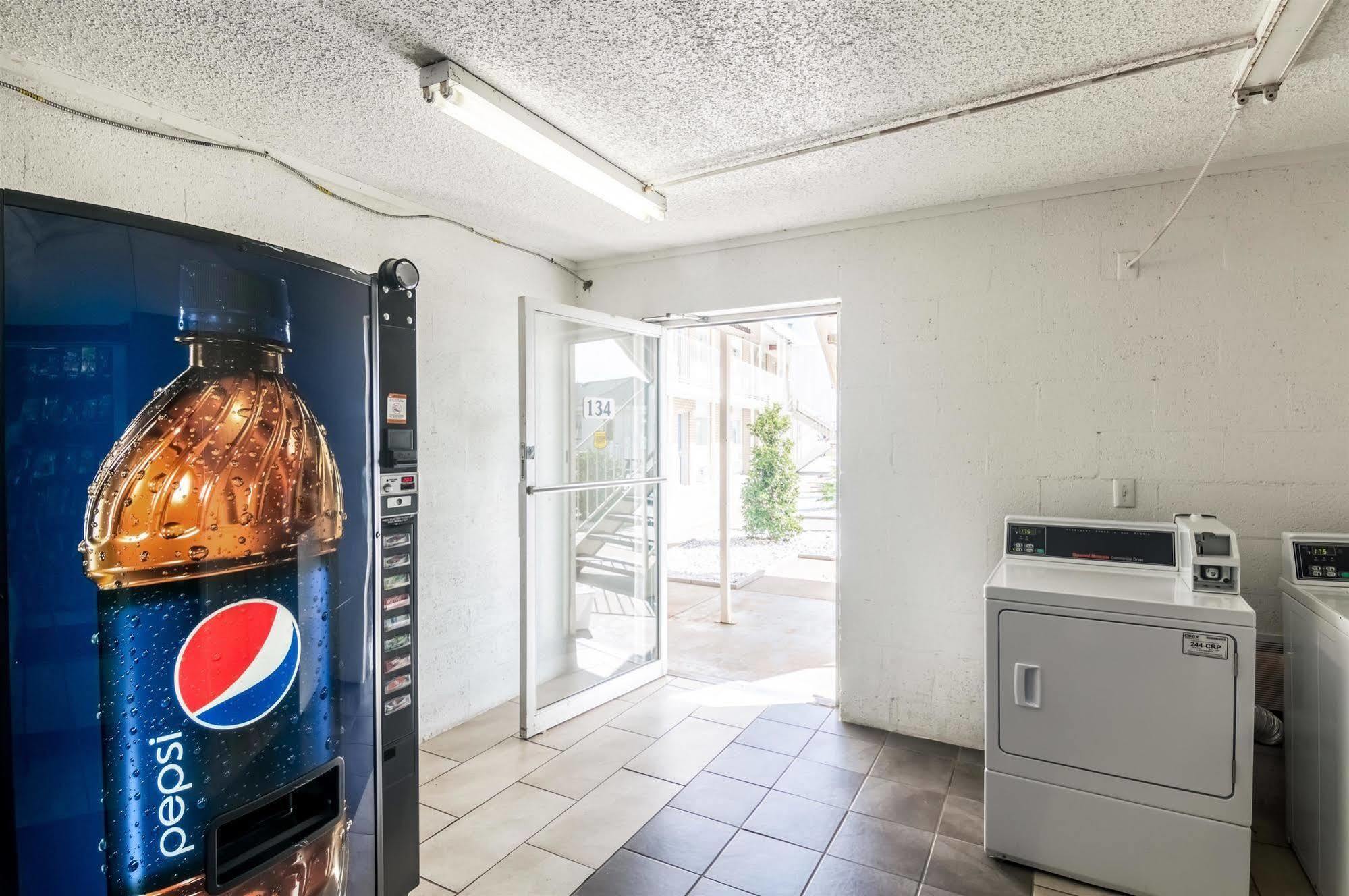 Motel 6-Clinton, Ok المظهر الخارجي الصورة